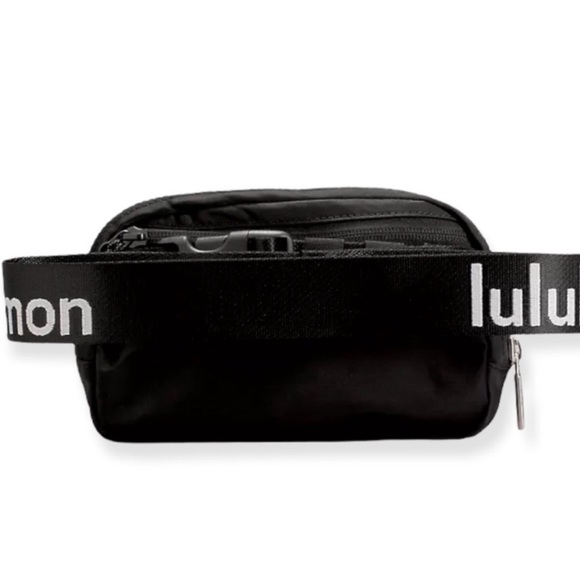 Lululemon Everywhere Belt Bag 
Wordmark ❤️ NWT - Picture 2 of 8